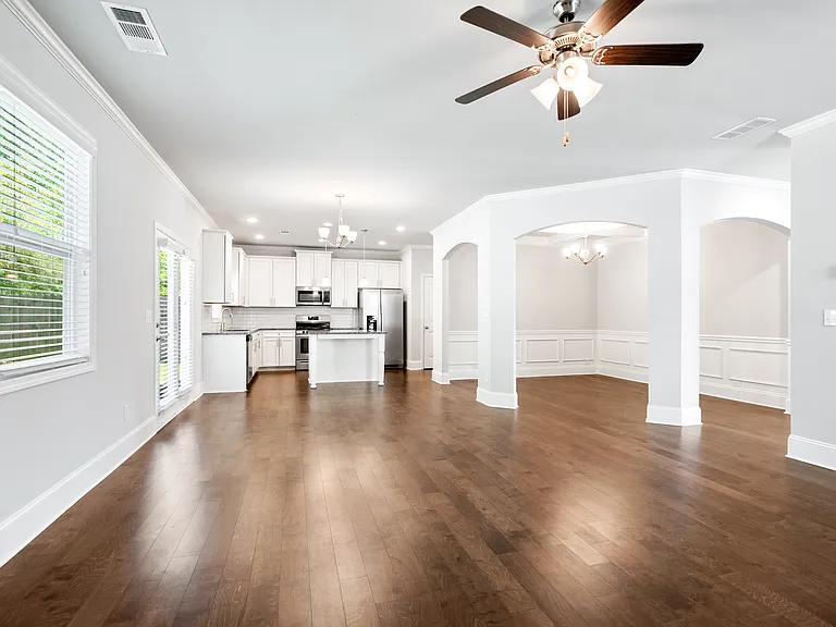 4350 Cordova Ln — Photo 9