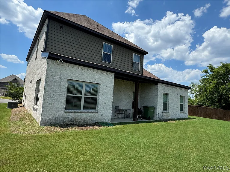 8555 Melbourne Way — Photo 14