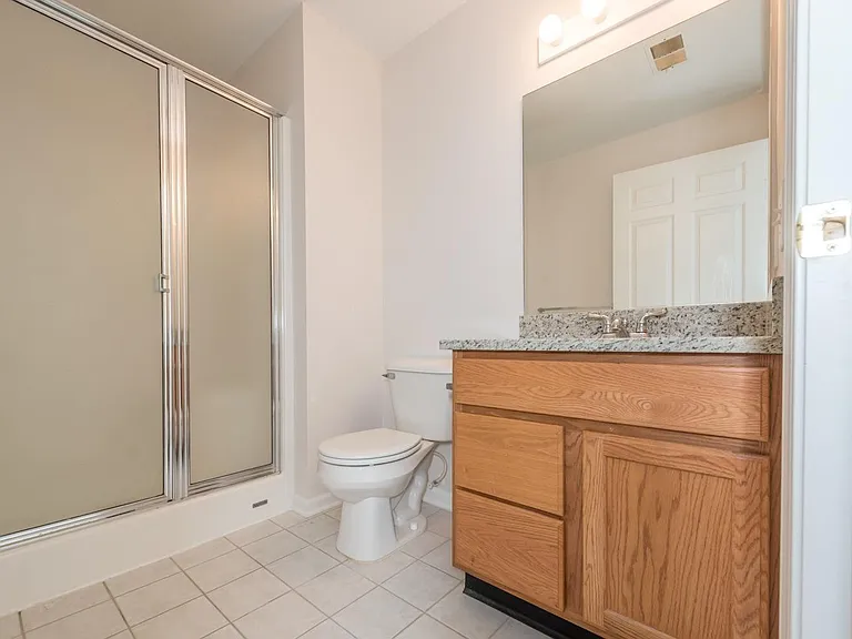 2800 S Knightsbridge Cir — Photo 19