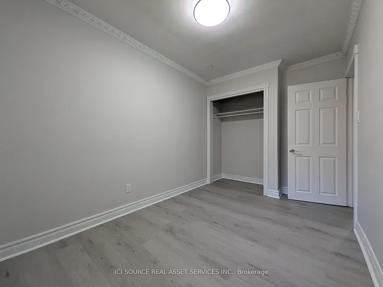 21 Parkdale Dr #A — Photo 9