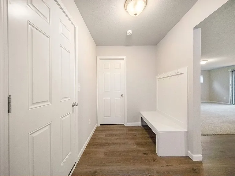 1027 Maple Ave — Photo 16