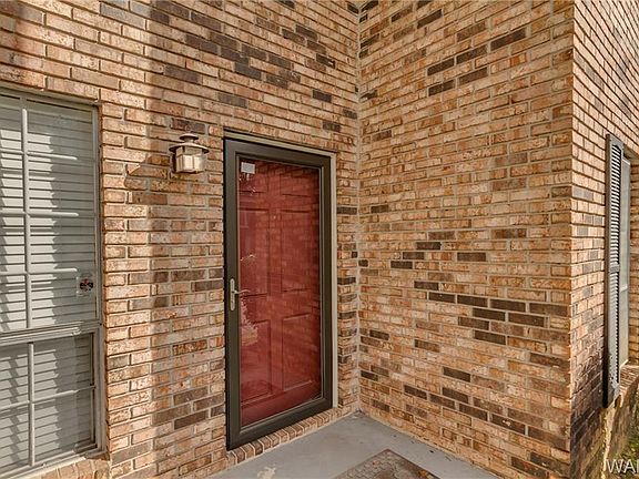 3rd image of 5702 Woodland Trce