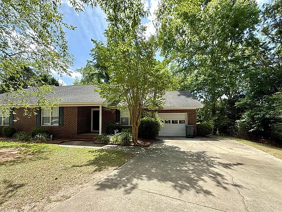 2nd image of 1961 Essex Dr