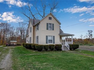 2088 Lockport Olcott Rd, Burt, NY 14028