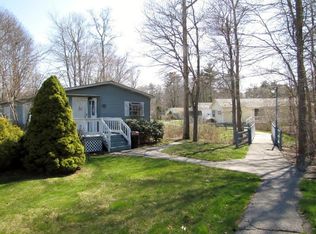 8 Dogwood Cir, Rockland, MA 02370