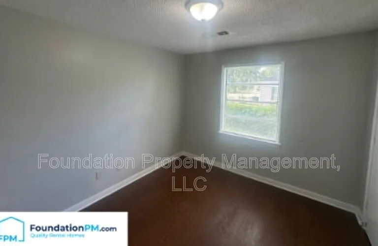 732 Tampa Ave — Photo 15