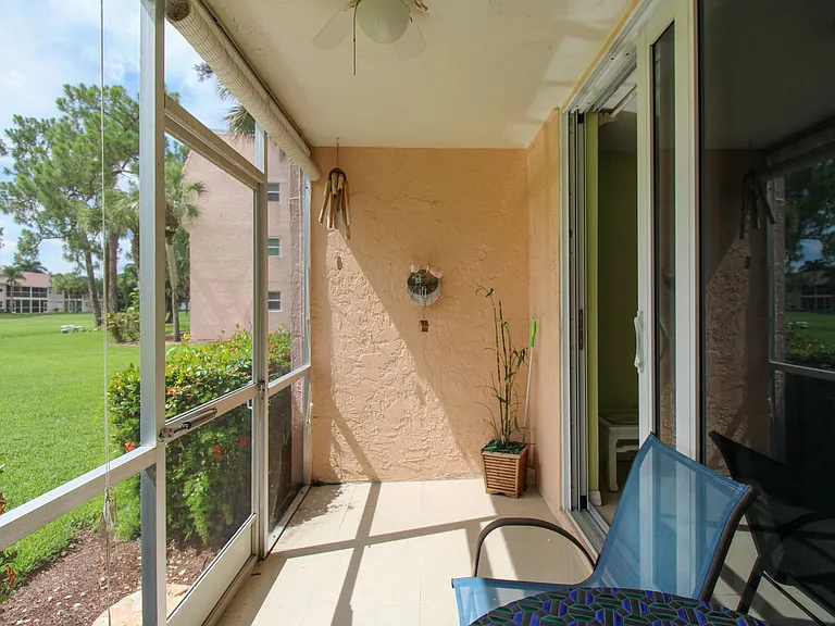 175 Turtle Lake Ct #111 — Photo 31