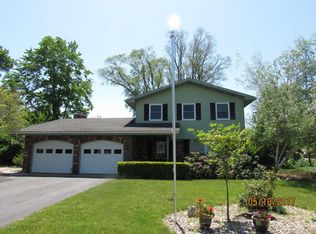 3776 Stadium Dr, Bridgman, MI 49106