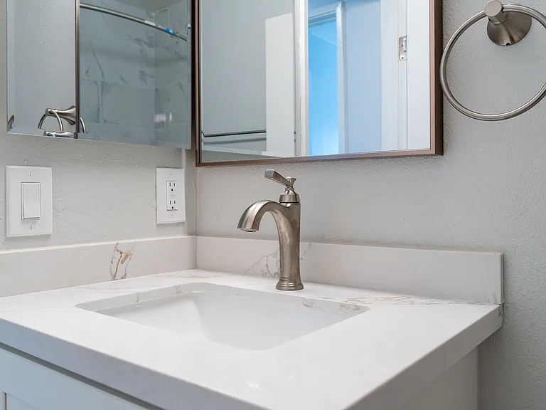 273 South Bonnie Brae — Photo 10