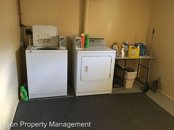 5th image of 18 Burgess Ave