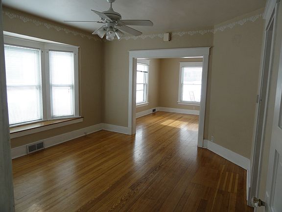 5th image of 1324 15th Ave