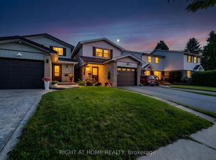 1262 Venus Cres, Oshawa, ON L1J 6E4