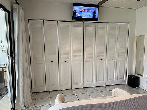 5th image of 17 Westbury Cir #17