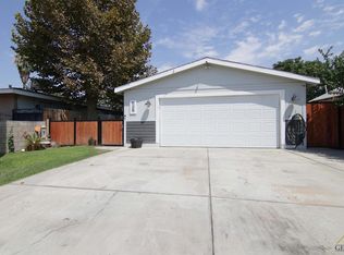 120 Cooper Ave, Bakersfield, CA 93308