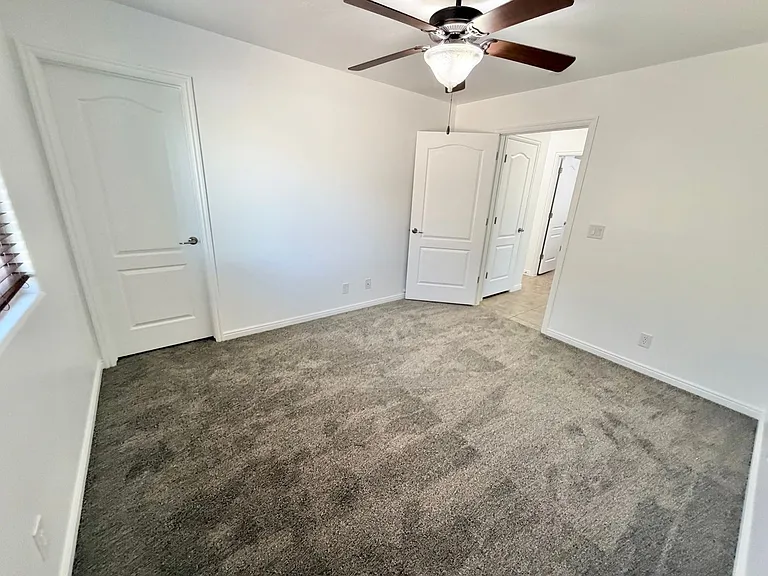 1009 W 4100 S — Photo 21