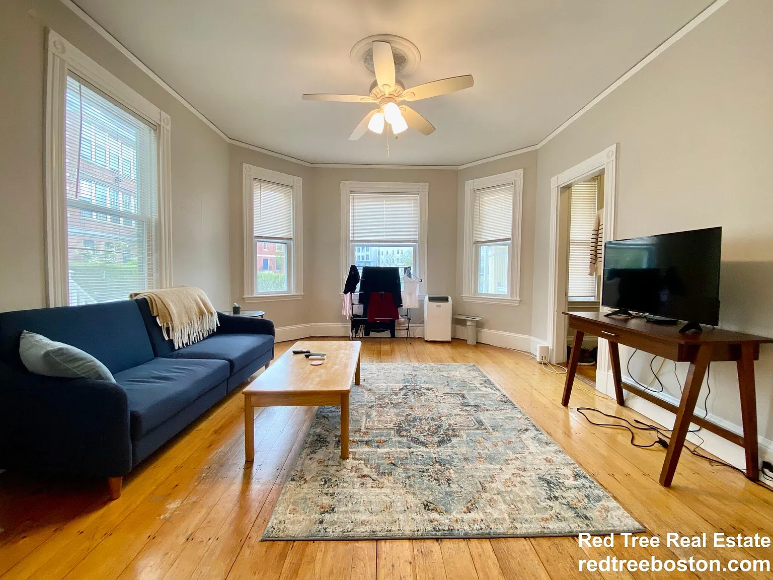 3 bed, 1200 sqft, $4,000 — Photo 1