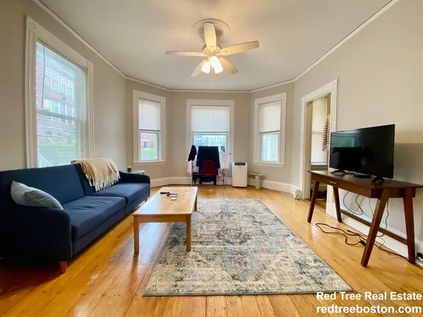 27 Hurd Rd, Brookline, MA