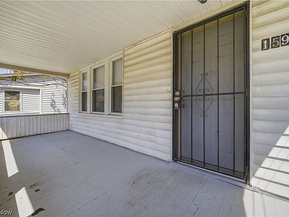 5th image of 15901 Pythias Ave