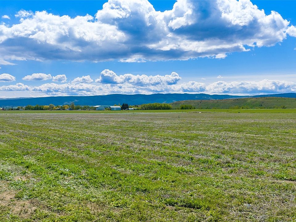 1st image of 350 Green Canyon Lane
