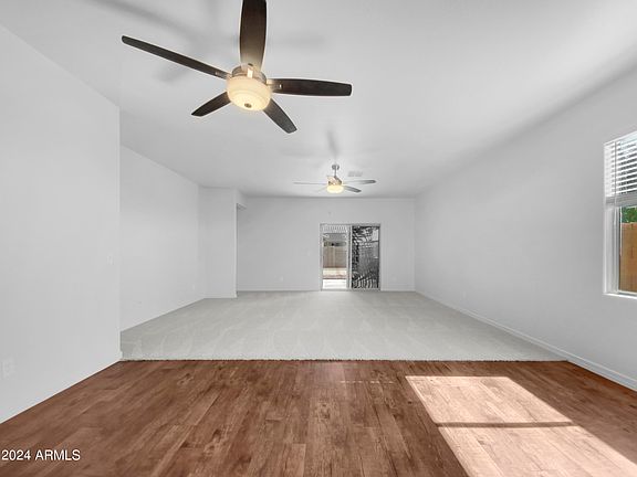 3rd image of 38267 W LA PAZ Street