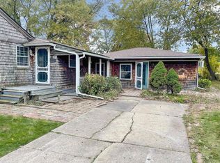 28133 Roy St, Saint Clair Shores, MI