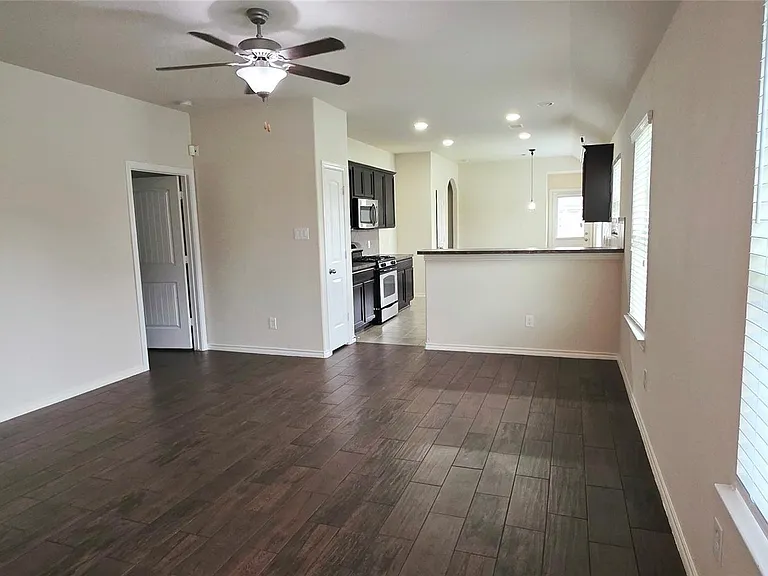 2767 Morgensen Dr — Photo 4