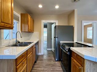 418 S 17th Ave, Yakima, WA 98902