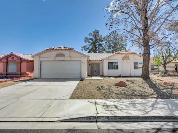 4814 Spring Falls Way, North Las Vegas, NV 89031