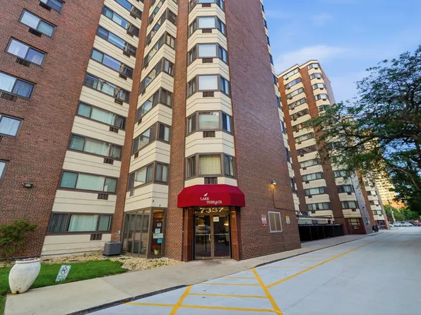 7337 S South Shore Dr APT 1030, Chicago, IL 60649