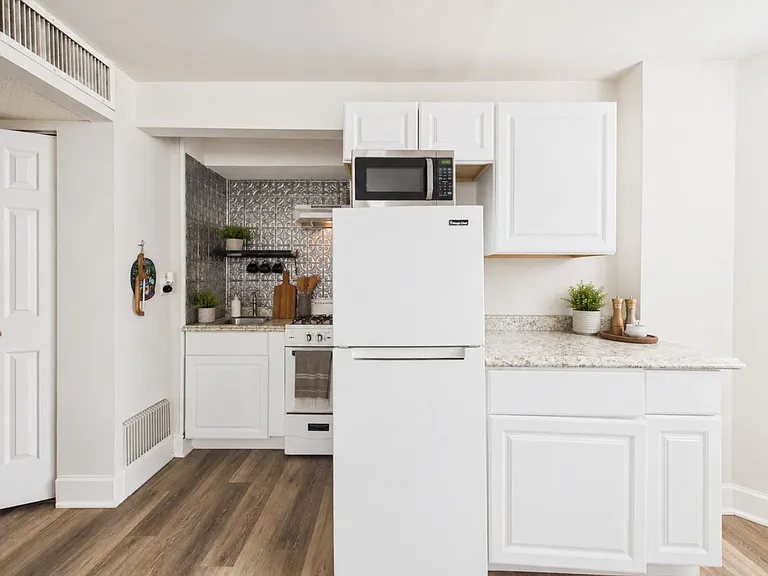 2135 Walnut St #1101 — Photo 4