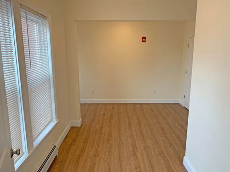 3 bed, 1.0 bath, $3,510 — Photo 2