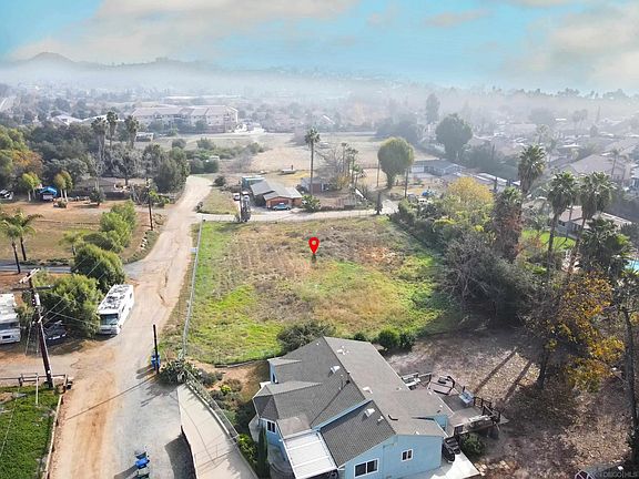 2nd image of Robin Hill Ln #1