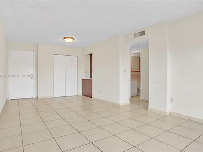 8889 Fontainebleau Blvd APT 401, Miami, FL, 33172