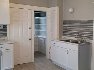 2465 N 45th St, Milwaukee, WI 53210