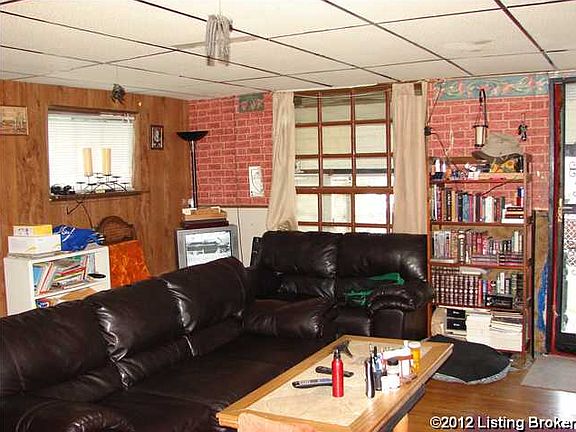 4th image of 330 N 27th St