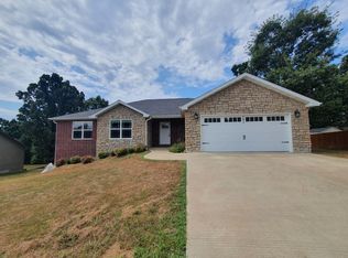 102 Hickory Rdg, Waynesville, MO 65583