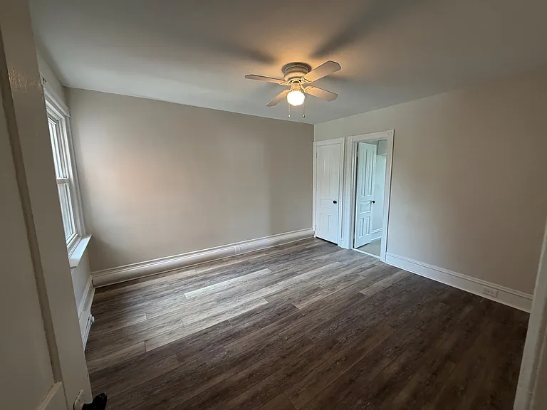 1112 Juniper St #2 — Photo 4