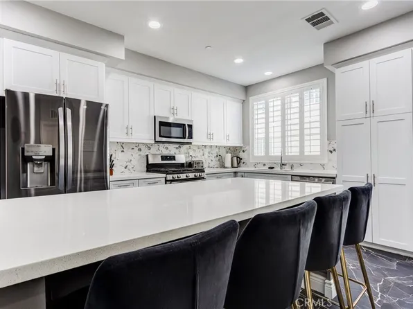 625 Savi Dr #102, Corona, CA 92878