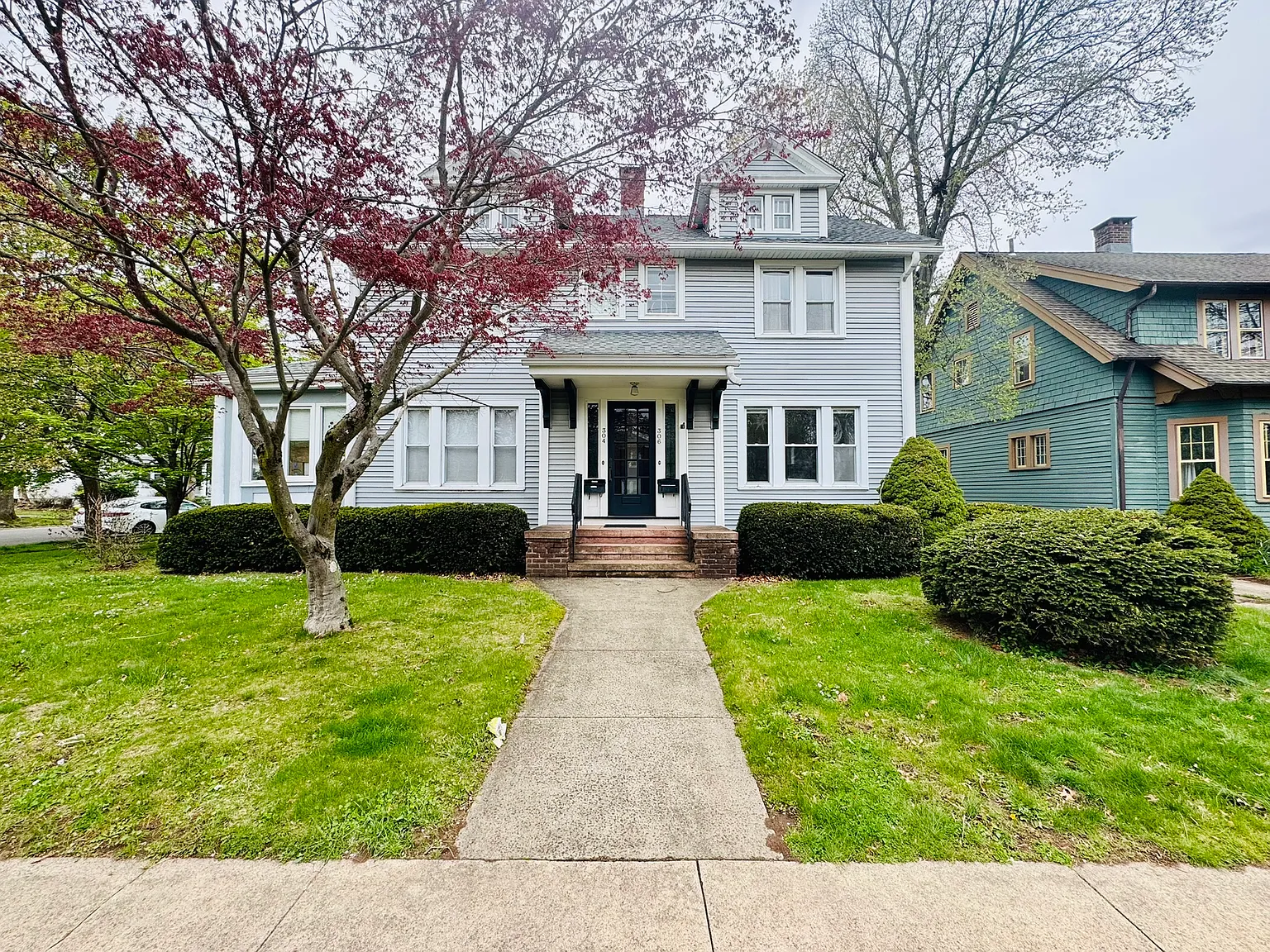 3 bed, 2177 sqft, $3,000 — Photo 1