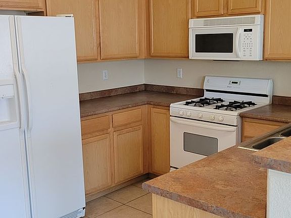 4th image of 10650 Calico Mountain Ave Unit 204