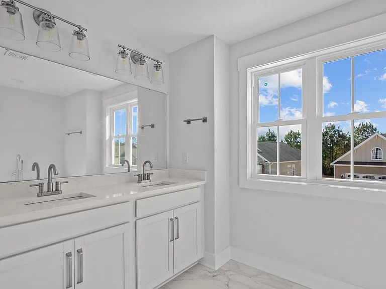 4772 Yellowood Dr — Photo 22