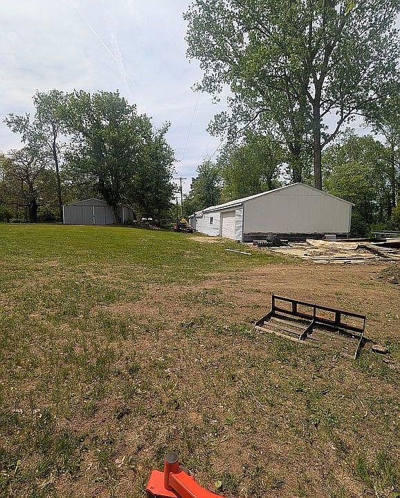 2nd image of 1356 Losey Rd