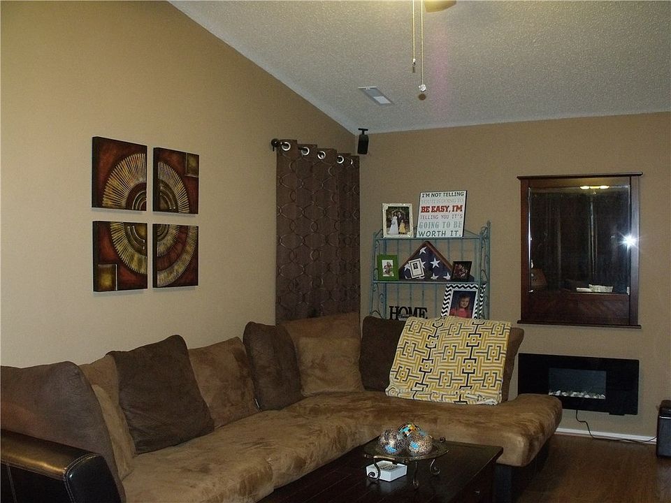 1st image of 1707 Signature Dr