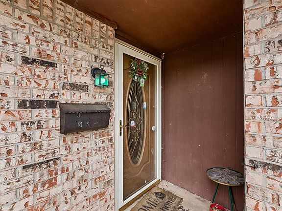 4th image of 1036 Larkspur Rd