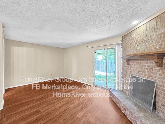 4th image of 218 Country Bend Dr