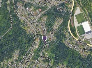 1850 Euclid Ave, Coraopolis, PA 15108