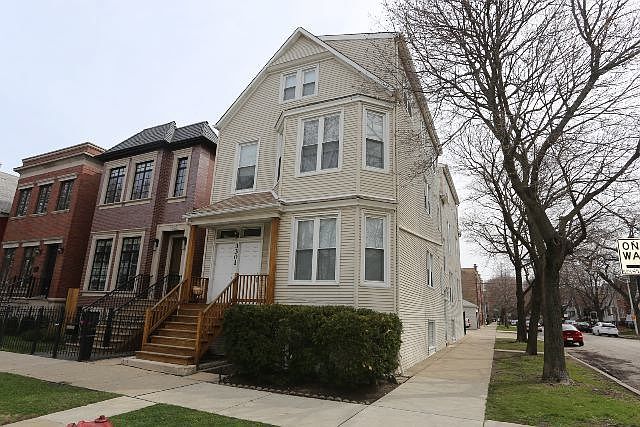 1st image of 3301 N Hoyne Ave APT 01F
