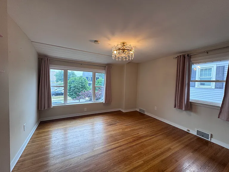 69 Berryman Dr — Photo 15