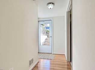 14478 Golden Oak Rd, Centreville, VA 20121