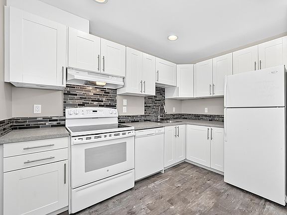 4th image of 2024 57th St NW #40